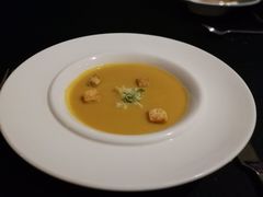 蟹肉鲜玉米汤-圣丰索菲特·法国餐厅