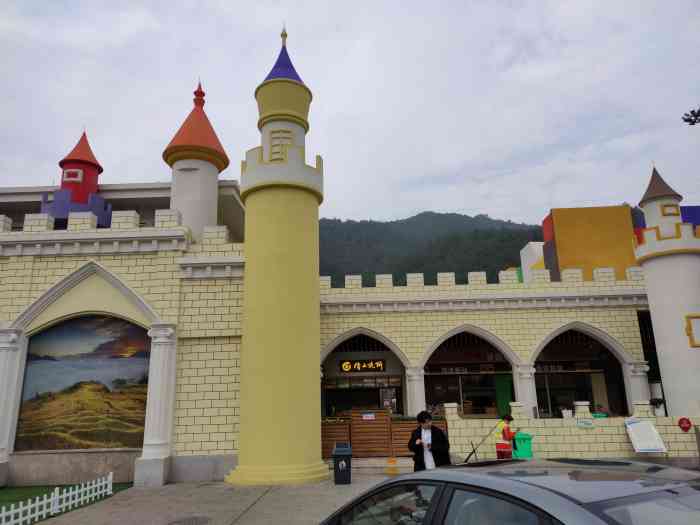 云和服务区·停车场