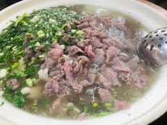 混烫汤锅-乐山食古香跷脚牛肉