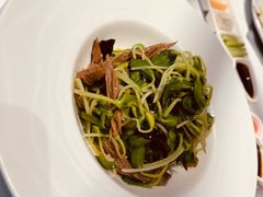 豌豆苗拌黑腐竹-北京厨房(西安SKP店)