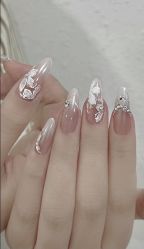 -IDO美甲美睫