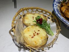 芝士焗荷兰土豆-老头儿油爆虾(金沙印象城店)