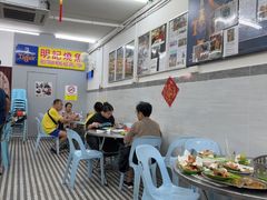 -明记烧鱼美味店