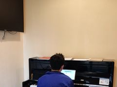 -朗韵钢琴学校(中环金界店)