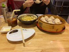 -玖鲜小笼(中山广场店)