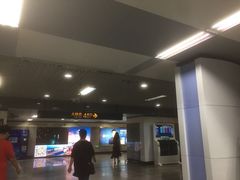-陆家浜路(地铁站)
