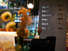 -POKEE VIA&Brunch·维娅(重庆来福士店)