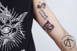-AC TATTOO 纹身