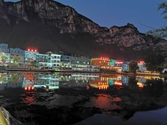 -百里峡七彩艺术小镇