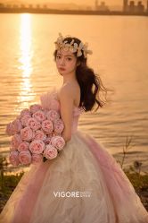 -雪中彩影婚纱摄影·微光艺术中心