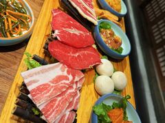 -明洞阿姨·韩式酱蟹烤肉·创意料理(三元桥店)