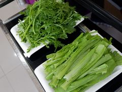 茼蒿油麦菜-蒙星月涮肚火锅城(宏运家园店)