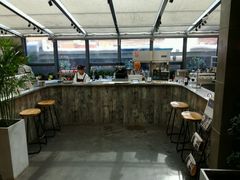 -HIGH FIVE哈福手工汉堡(桂林路店)