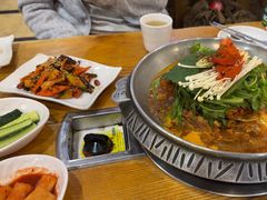 -喇喇排骨火锅·传统韩式脊骨汤(望京西园总店)