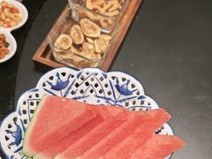 -忆江南·临江鱼馆