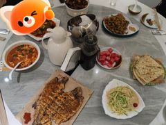 -何适山庄·团餐住宿(水长城P2停车场店)