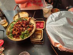 -何师烧烤Pro ·江湖川菜·小龙虾·精酿(太古里旗舰店)