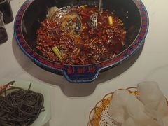 -何师傅美蛙鱼头(汉街店)