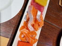 三文鱼刺身-四海一家自助餐(益田假日广场店)