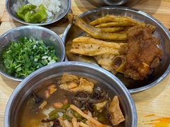 -柳州肥姨妈大骨螺蛳粉(曹路店)