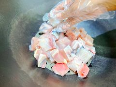 -老刘生态大鱼坊铁锅炖鱼(赛马场店)