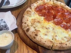 意式辣味香肠披萨-La Strada(安福路店)