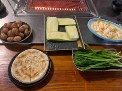 -呼吉牧蒙古烤肉·烧烤·小龙虾