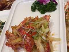 -鱼满舱·鲜活海鲜·正宗鲁菜