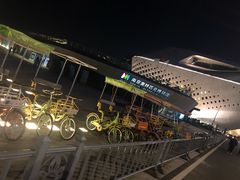 -南京眼步行桥
