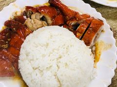 烧鹅煲仔饭-煲煲香快餐(南京路店)