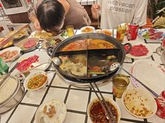 -朱光玉火锅馆(小寨原力场店)