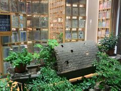 -猫的天空之城概念书店(杭州南宋御街店)