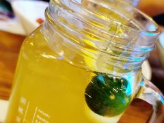 金桔柠檬-胡桃里音乐酒馆(四道口店)