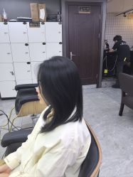 点击看大图 -藤野造型烫发染发