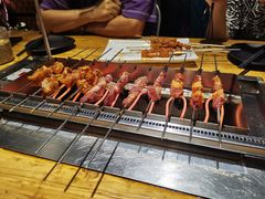 会自己转的烧烤炉-悦屋老板娘的烤肉店(紫薇田园店)