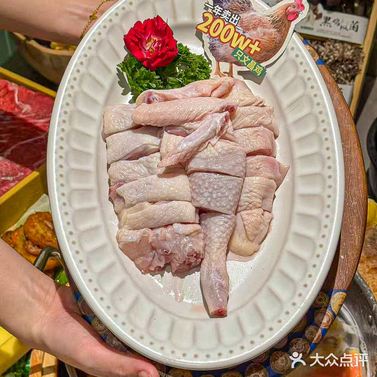 三亚椰子鸡天花板被我挖到!这口鲜到尖叫的三亚美食谁懂啊!