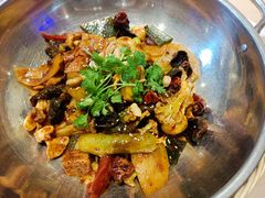 -拿渡麻辣香锅(世茂广场·工三店)