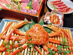 -山川小町·极番烧肉(新地假日广场店)