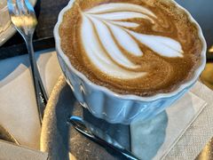 香醇米乳拿铁-luutosa  cafe & tea 鹿兔山
