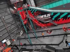 -极限PLAY运动娱乐新世界·团建派对表演休闲馆·室内高空游乐园