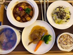 -臻康乃馨月子中心(集美店)