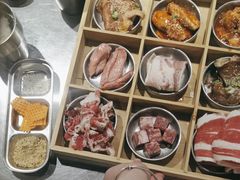 -马路牙子烧烤音乐酒馆(望京店)