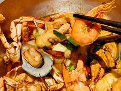 -七欣天香辣蟹火锅(闵行浦江欢乐颂店)