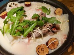 浓汤鱼片肥牛汤锅-良木缘咖啡西餐(优品道广场店)
