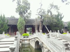 -汇龙潭