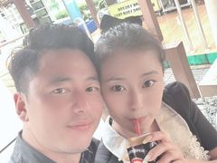 -东海岸人工湖美食村