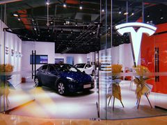 -TESLA 特斯拉(北京颐堤港体验店)