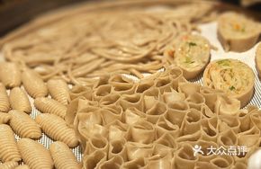 Handmade Buckwheat Noodles Family Feast