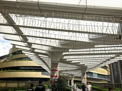 -瑞虹新天地月亮湾