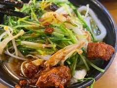 -丽虹云南过桥米线(兴工街店)